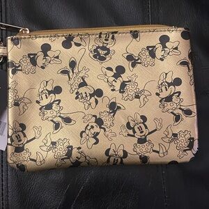 Disney Wristlet  Minnie Mouse Gold Metallic ❤️💛 NWT